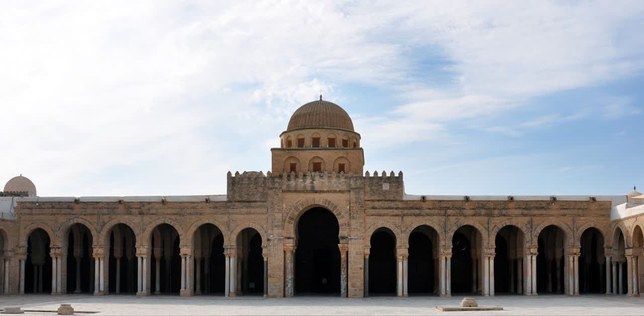 اینجا مسجد/بیمارستان قیروان در تونس امروزیه!