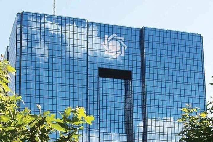 اقدام سوال‌برانگیز بانک ملت درباره حداقل موجودی کارت‌های عابر
