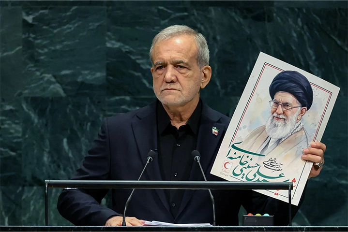 پاسخ دندان‌شکن رئیس جمهور به اراجیف ترامپ آقای پزشکیان! دست مریزاد رئیس جمهور، سازمان ملل را به دادگاه جنایت آمریکا و اسرائیل تبدیل کرد