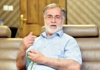 جا زدن بانیان کارنامه سیاه اقتصادی دهه ۹۰ به عنوان «مدیر درجهیک» جا زدن بانیان کارنامه سیاه اقتصادی دهه ۹۰ به عنوان «مدیر درجهیک»