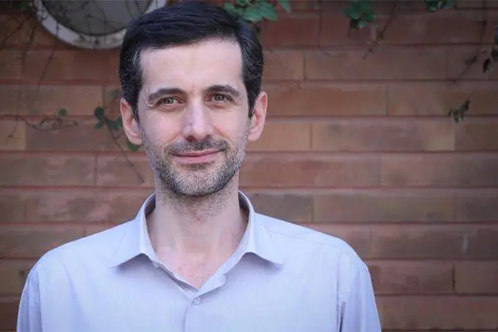 به جای طلبکاری از مردم جلوی رانت و بی‌تدبیری را بگیرید!