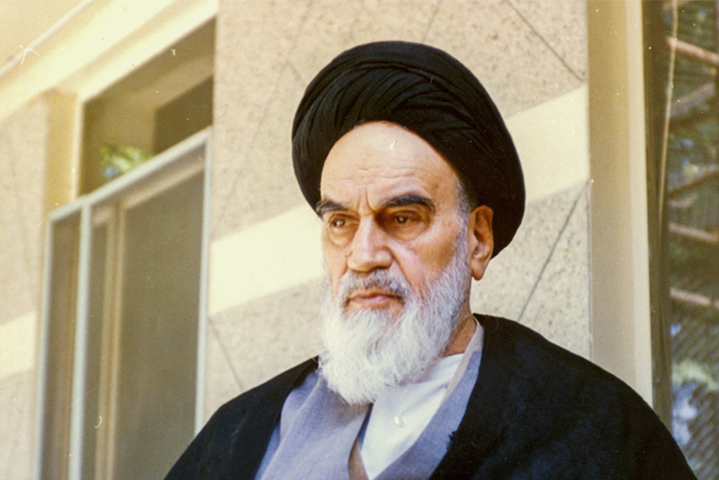 پرهیز از اعتماد به شرق و غرب