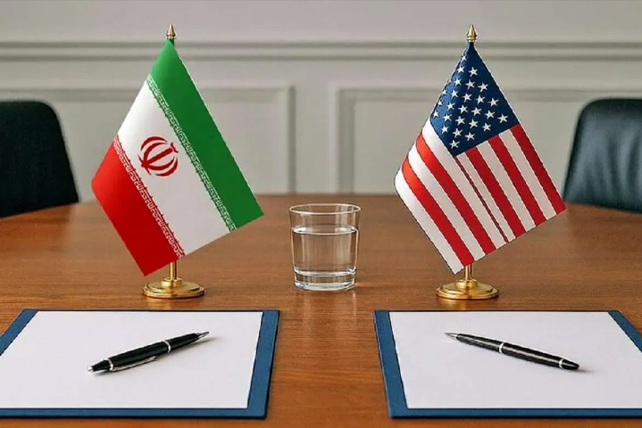 روزنامه زنجیره‌ای: هدف آمریکا تسلیم ایران است، ولی مذاکره کنیم!